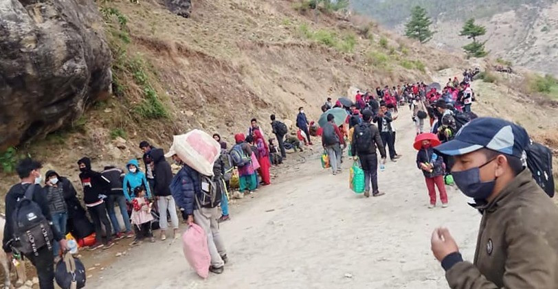 चिलगाडी नउडेपछि पैदलै गाउँ फर्किए साढे तीन सय हुम्ली