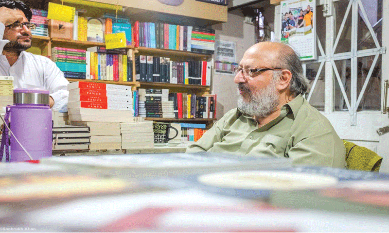 किताबको अम्मल लगाइदिने बलोच बुकम्यान