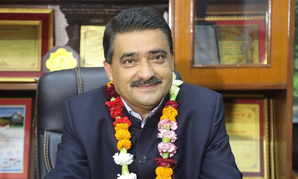 शिक्षामा काम गरेर खेलकुदमा चर्चा कमाएका रमेश सिलवाल