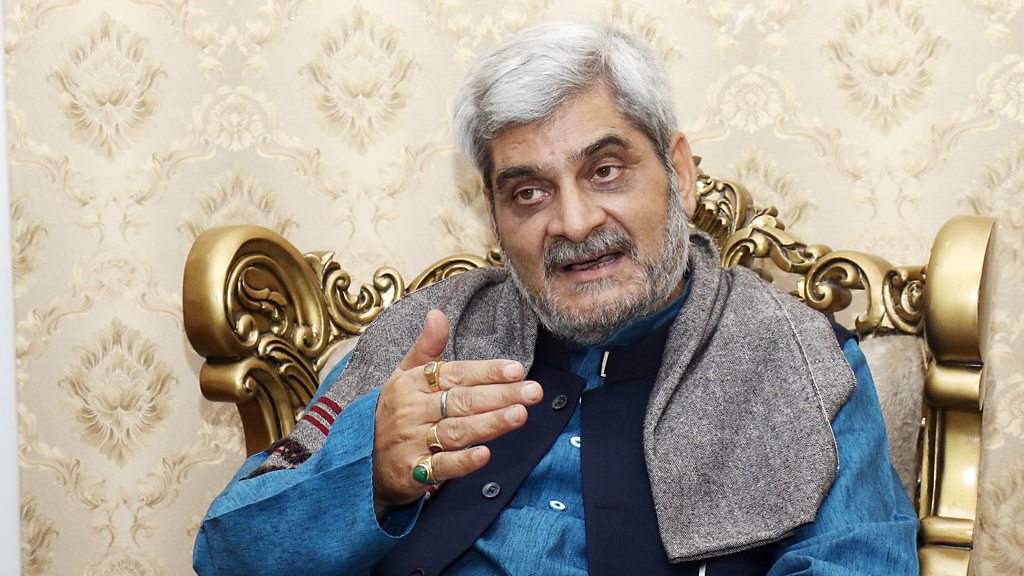 'जुनियर' उपप्रधानमन्त्री बन्दा महामारीबीच मन्त्रालय छोड्न बाध्य भएँ : हृदयेश त्रिपाठी