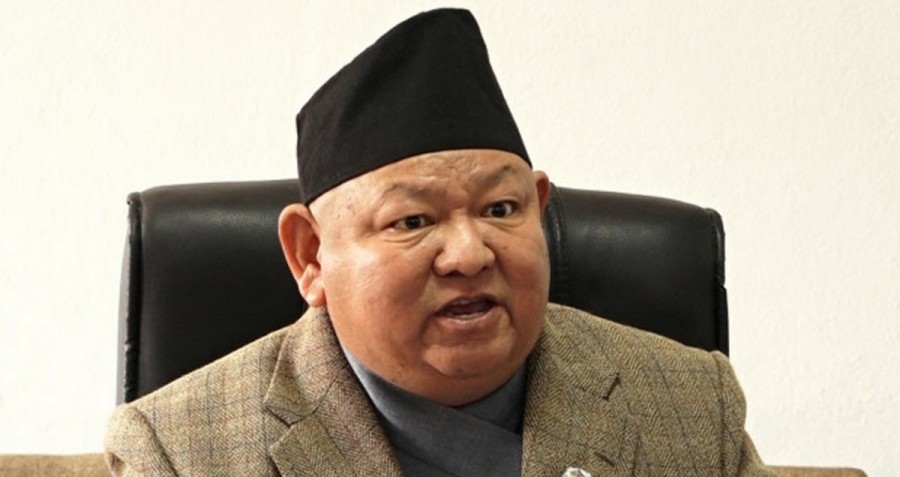 दिपायल विमानस्थलको स्तरोन्‍नति हुन्छ : मन्त्री आले