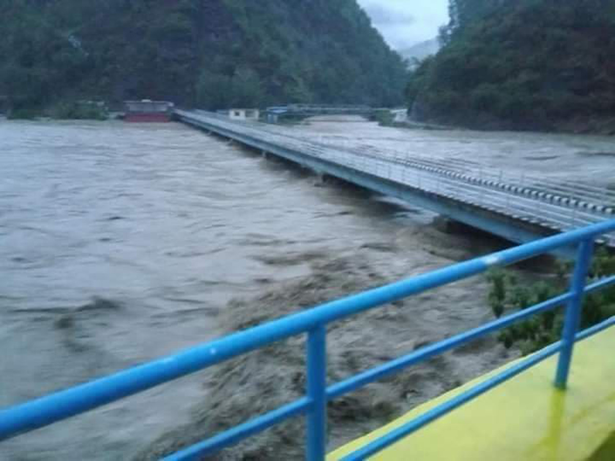 महाकाली र कर्णालीमा पानीको सतह खतराको तहभन्दा माथि