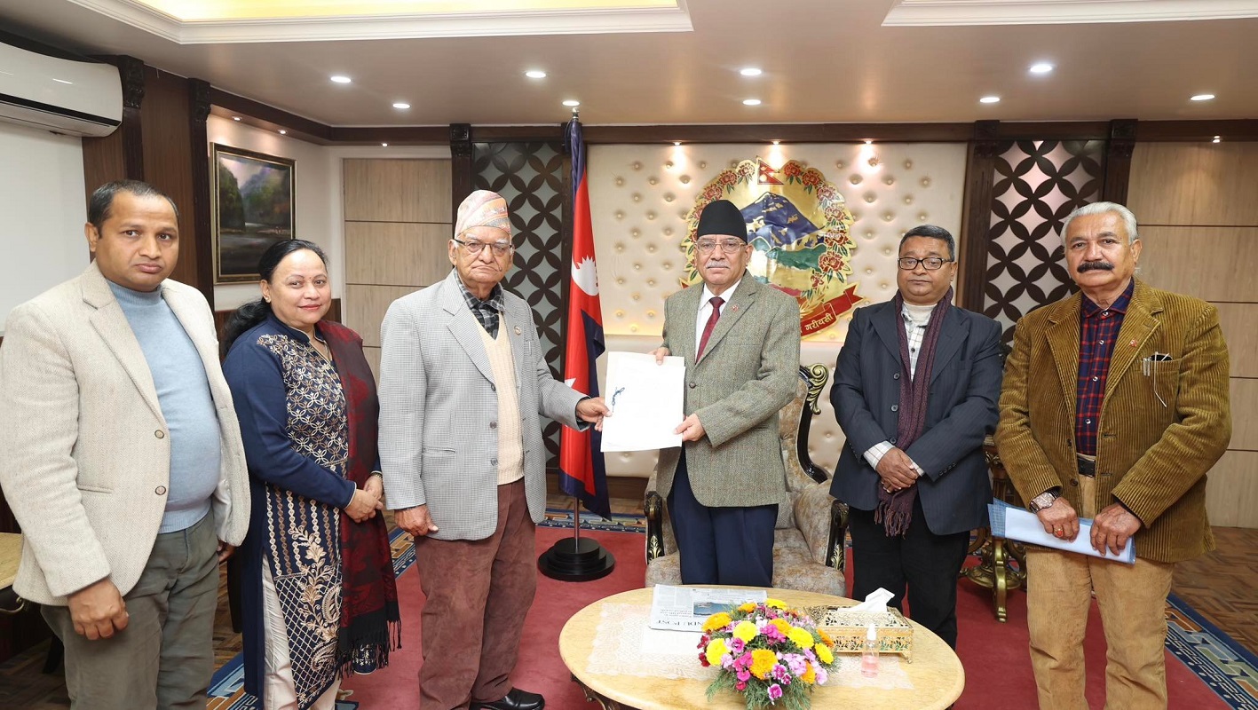 जनमोर्चाले प्रधानमन्त्रीलाई बुझायो ज्ञापनपत्र