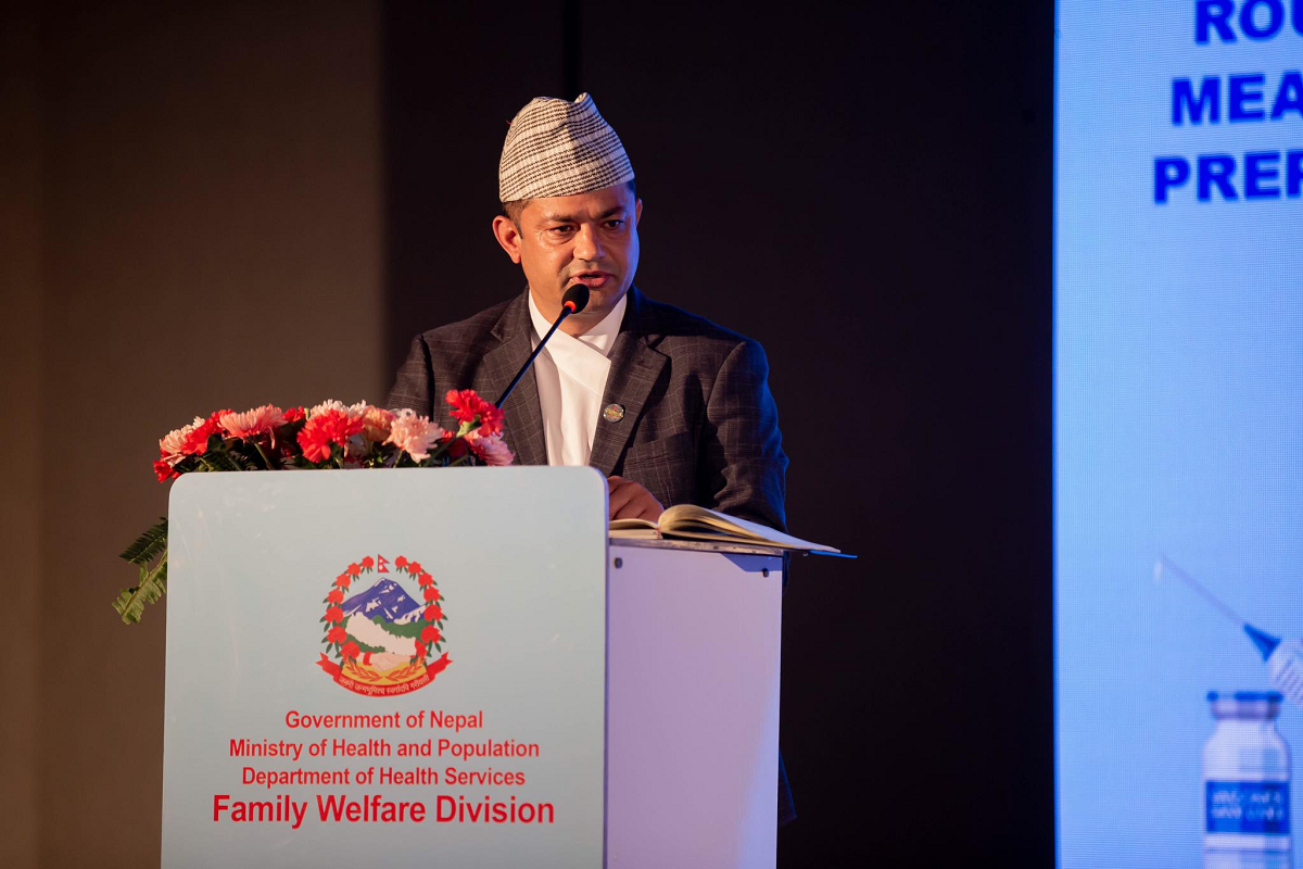 सबैको पहुँचमा स्वास्थ्य सेवा पुर्‍याउन जनशक्ति र पूर्वाधार थपिन्छ : स्वास्थ्यमन्त्री गिरी