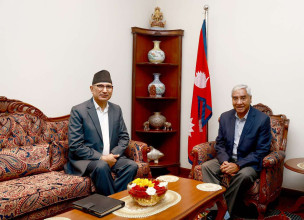 सभापति देउवा भेट्न बूढानीलकण्ठ पुगे अर्थमन्त्री, आगामी बजेटबारे परामर्श