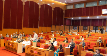 ‘केआइआइटीमा विद्यार्थी पठाउन बन्द गरौँ’