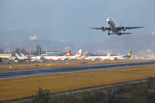 सम्भावित दुर्घटनाबाट मुस्किलले जोगिए तीन विमान