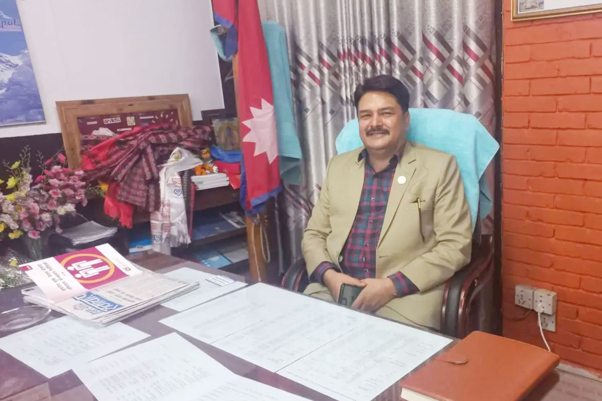 स्वास्थ्य राज्यमन्त्रीले लिए डा.चौरासीयासँग स्पष्टिकरण, अनियमितताबारे सुक्ष्म अध्ययन गरिने