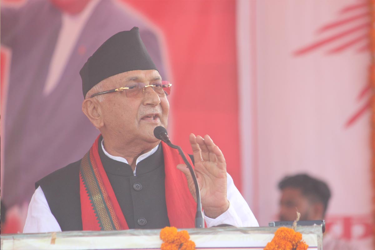 पद र शक्तिको दुरुपयोग गर्दै वीरगंजमा निमार्णाधिन नाला पुरेर ओलीलाई भव्य स्वागत