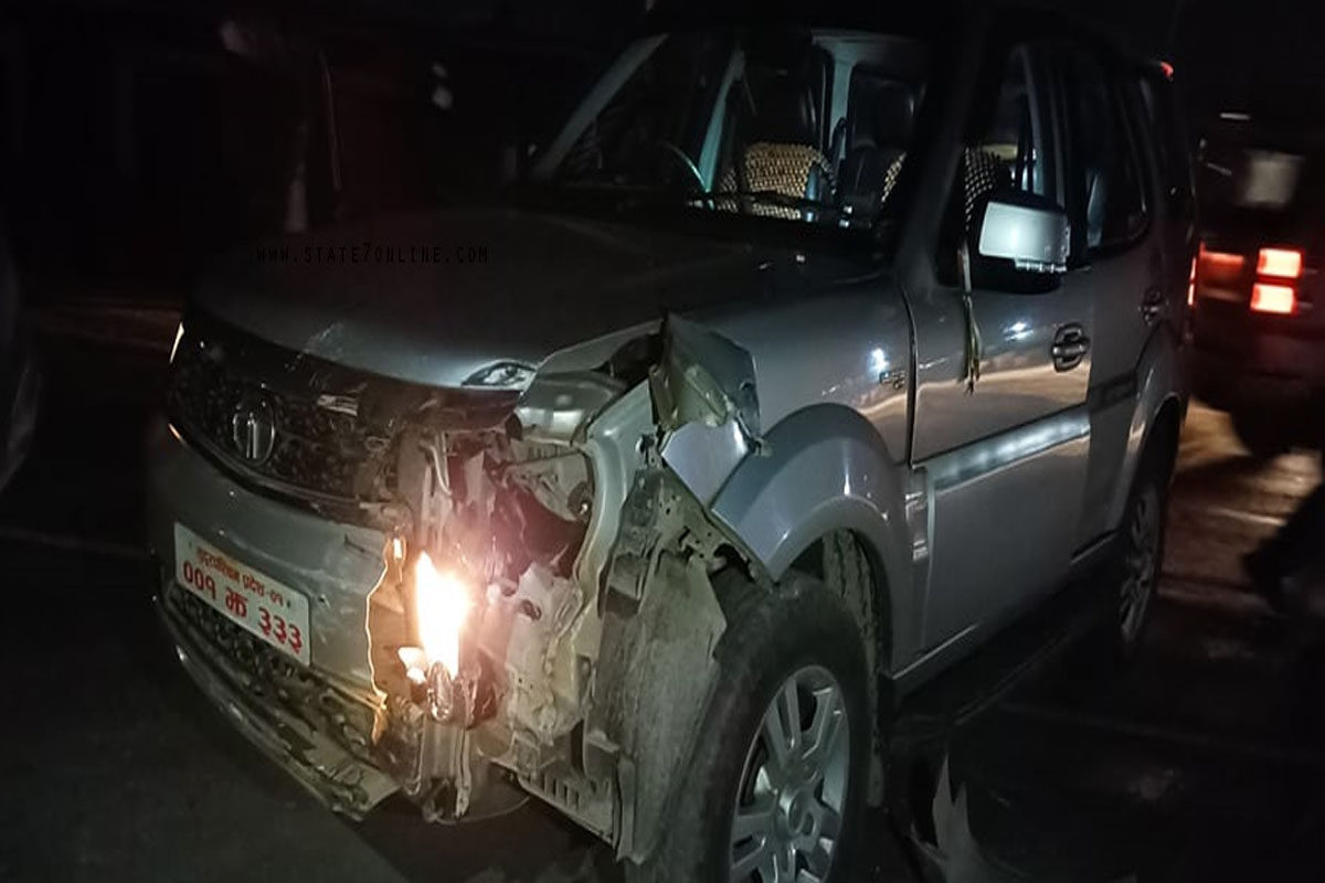 मन्त्री आले सवार गाडी कैलालीमा दुर्घटना