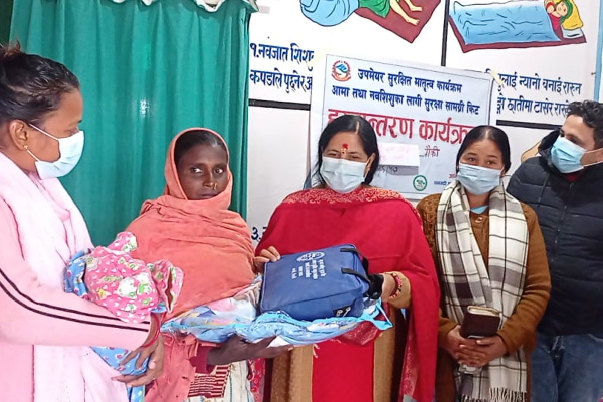धनगढी उपमहानगरमा 'उपमेयर सुरक्षित मातृत्व कार्यक्रम’ लागु