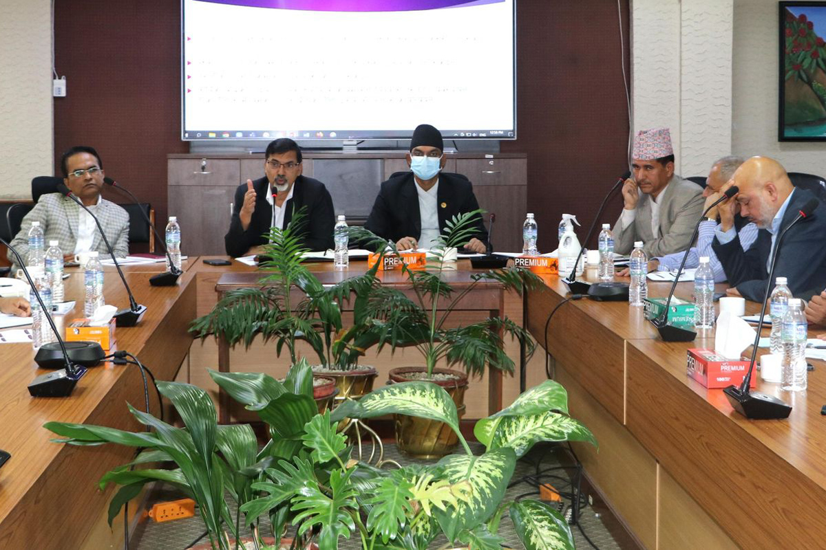 व्यवसायीको लबिङले जन्माएको सुझाव समितिले घटाउला त ब्याजदर?