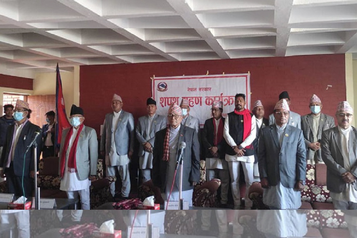 लुम्बिनी प्रदेशका नवनियुक्त मन्त्रीले लिए शपथ