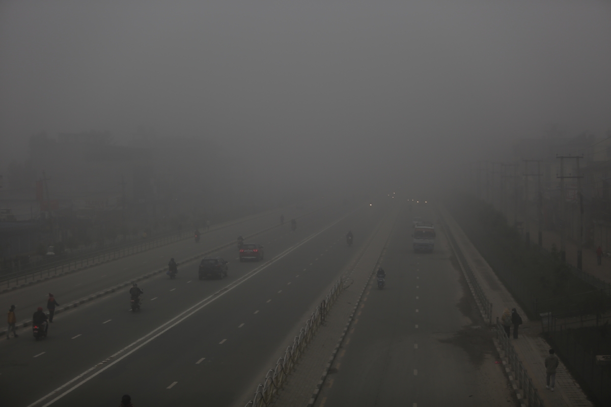 हुस्सुले ढाक्यो काठमाडौं (दश तस्बिरमा)