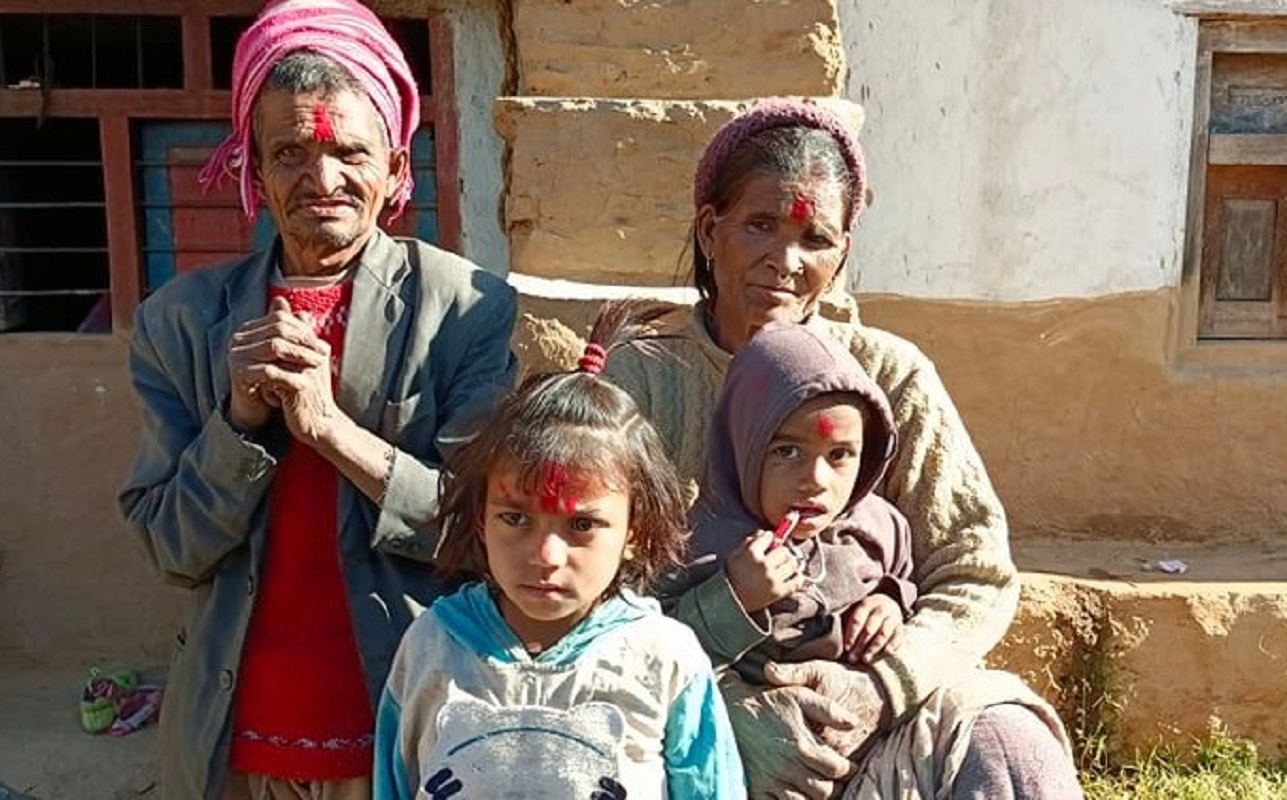 आमाबुबाले दोस्रो विवाह गरेपछि नाबालक छोराछोरीको बिचल्ली