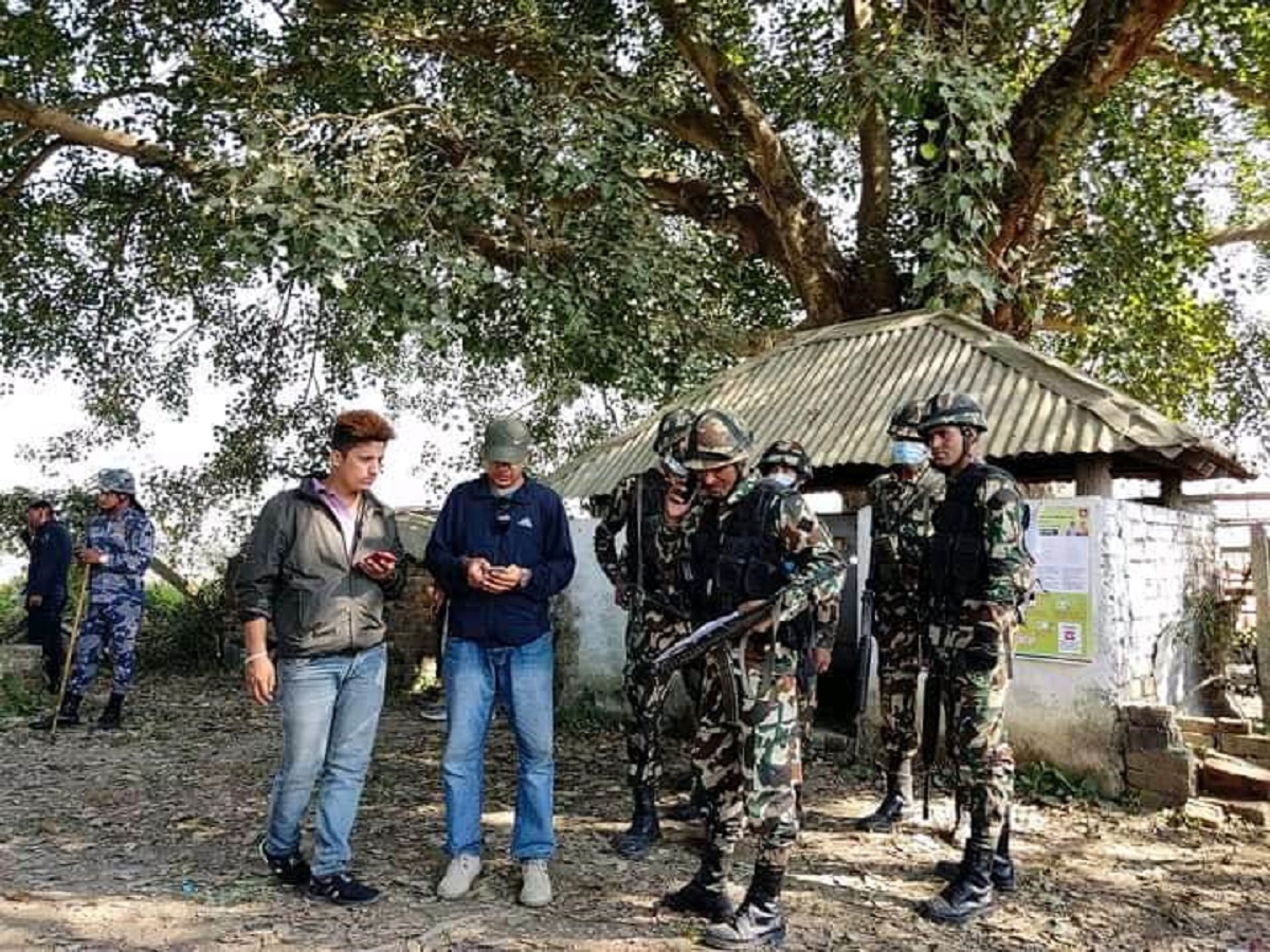 कडा सुरक्षाबीच देवचुलीमा मतदान जारी