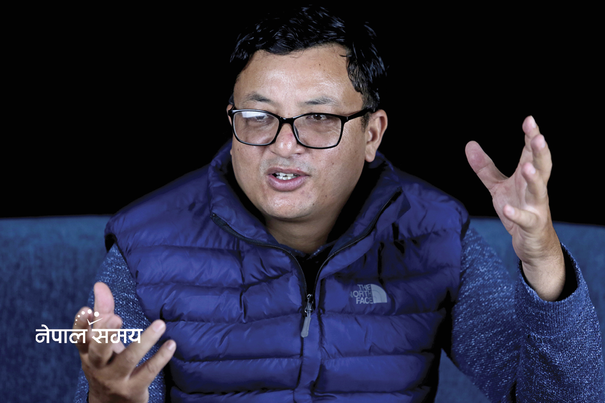 'आफ्नो किताब सोह्रैआना ठीक भन्ने भ्रमबाट मुक्त हुनुपर्छ लेखक'