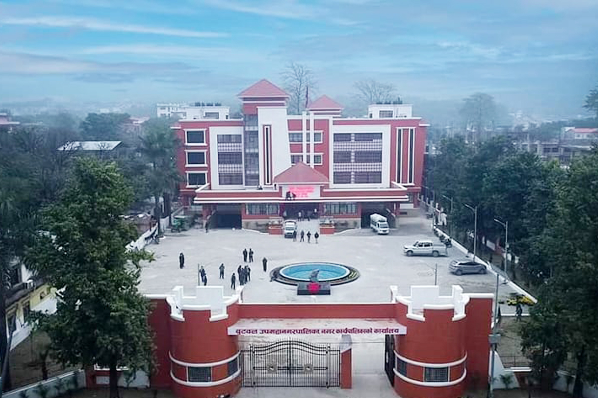 स्थानीय तहका चार वर्ष : रुपन्देहीका पालिकाले ठड्याए अग्ला भवन