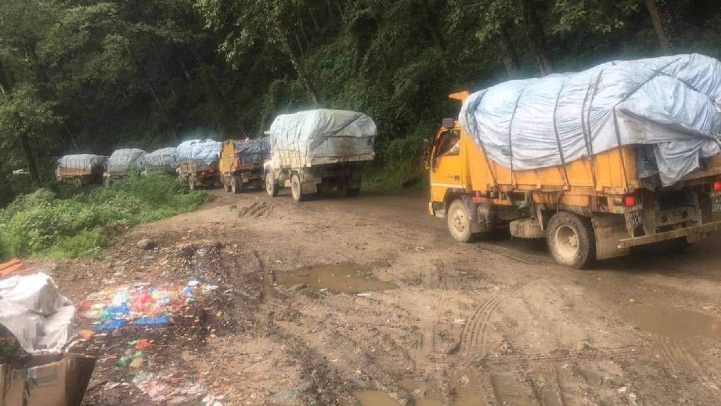 काठमाडौंको फोहोर समस्या समाधान नगरे चुनाव बहिष्कार गर्ने धुनिवेशीका दलहरुको चेतावनी