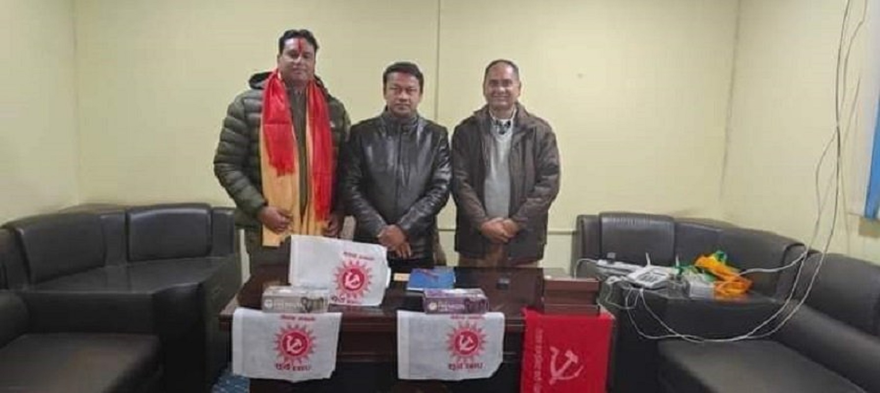 प्रदेश सांसद चौधरीले प्रभुलाई छोडेर एमाले रोजे