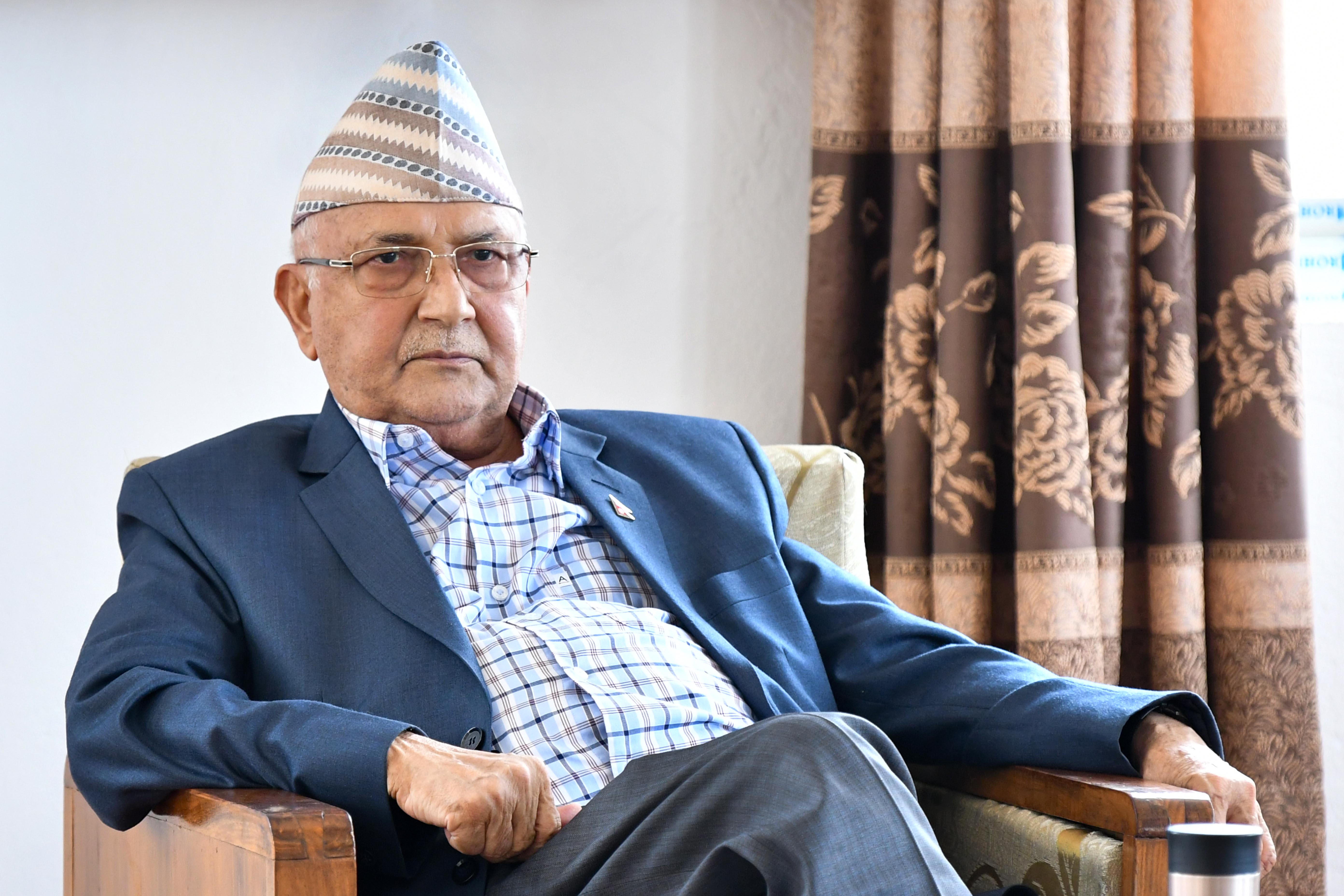 एमालेको द्वैध चरित्रले अन्योलमा एमसीसी