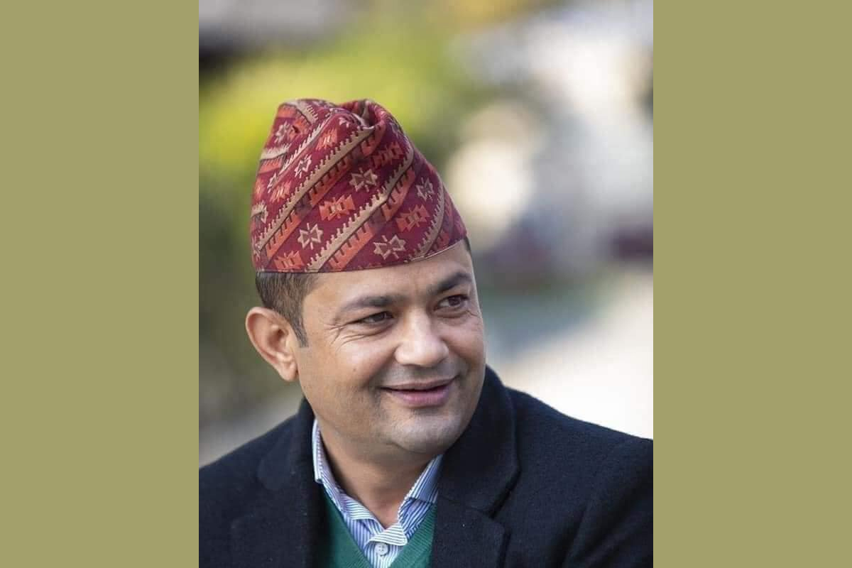 दादुरा प्रभावित क्षेत्रमा पुगे स्वास्थ्यमन्त्री