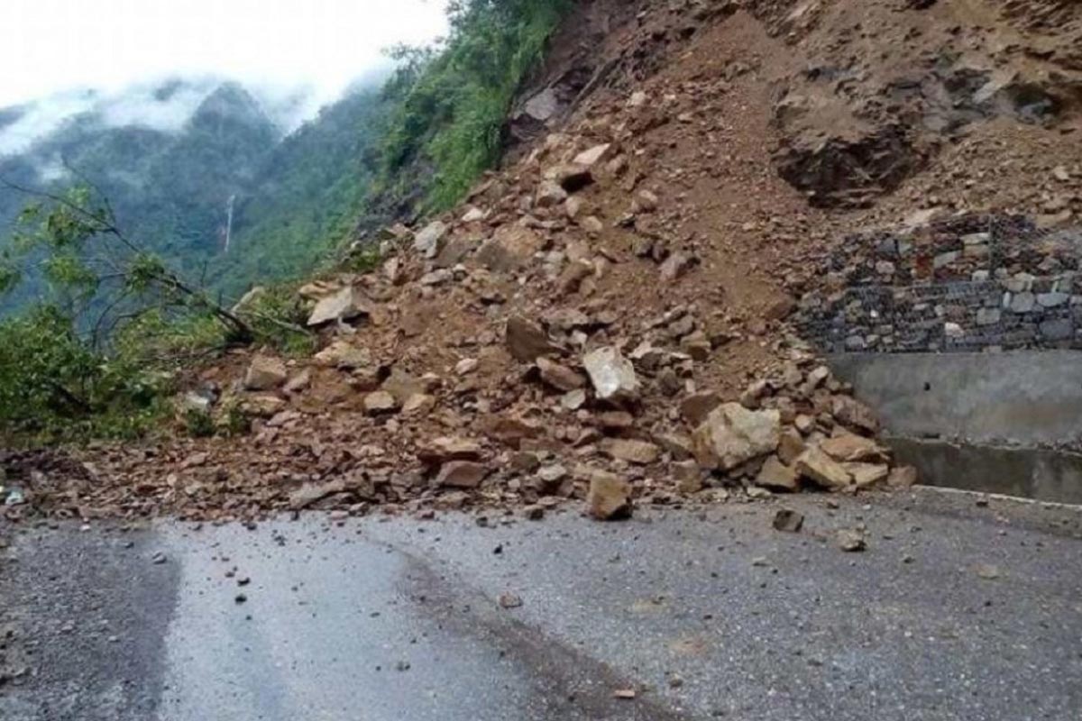 भीमदत्त राजमार्ग अवरुद्ध