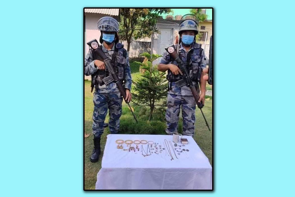 ३६ लाख बढी रुपैयाँको सुन तथा चाँदीका गहना बरामद
