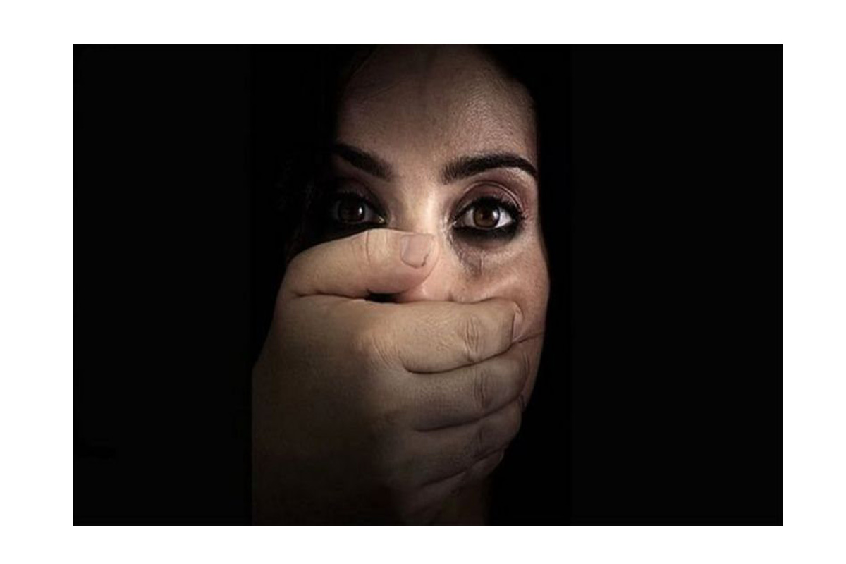 बन्धक बनाई रातभर बलात्कार